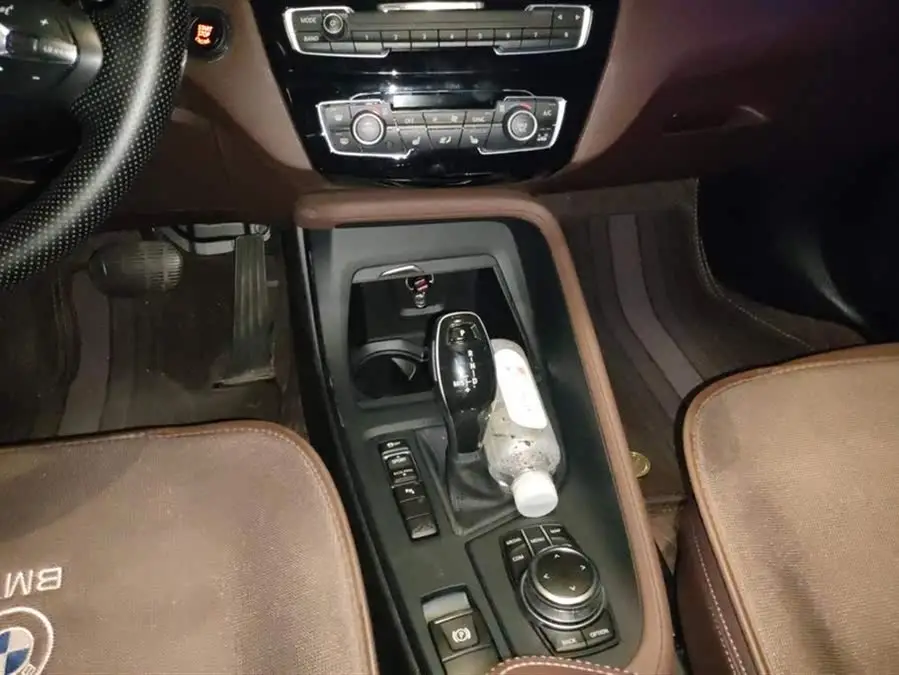 BMW X1 2022 sDrive25Li Leading Edition