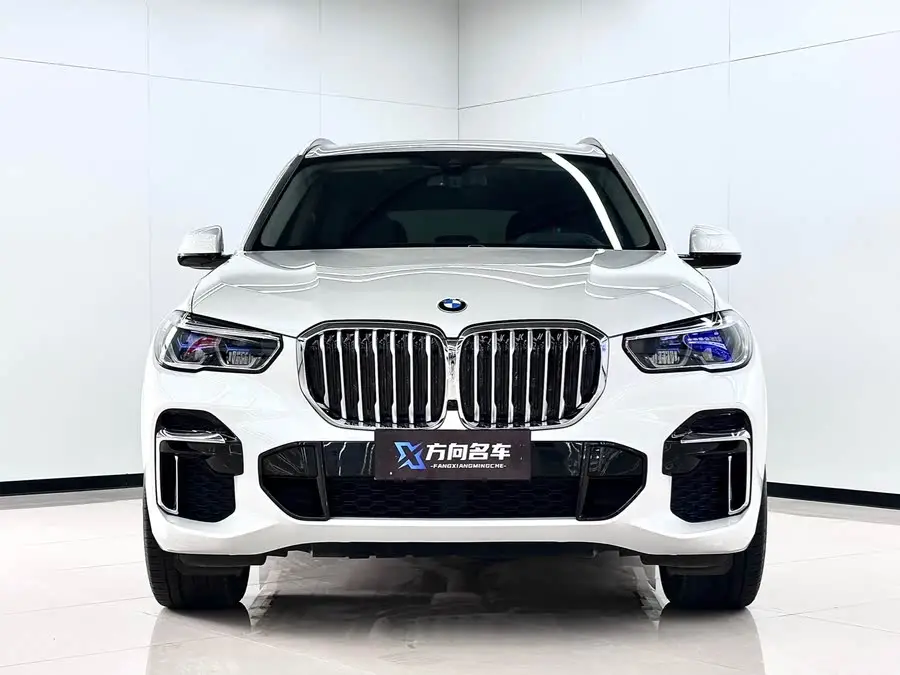 بي إم دبليو X5 2022 xDrive 30Li حزمة M الرياضية الفاخرة