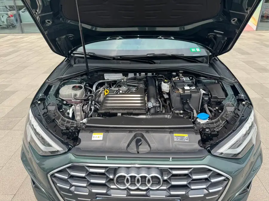 أودي A3 2022 A3L ليموزين 35 TFSI طراز رياضي أنيق