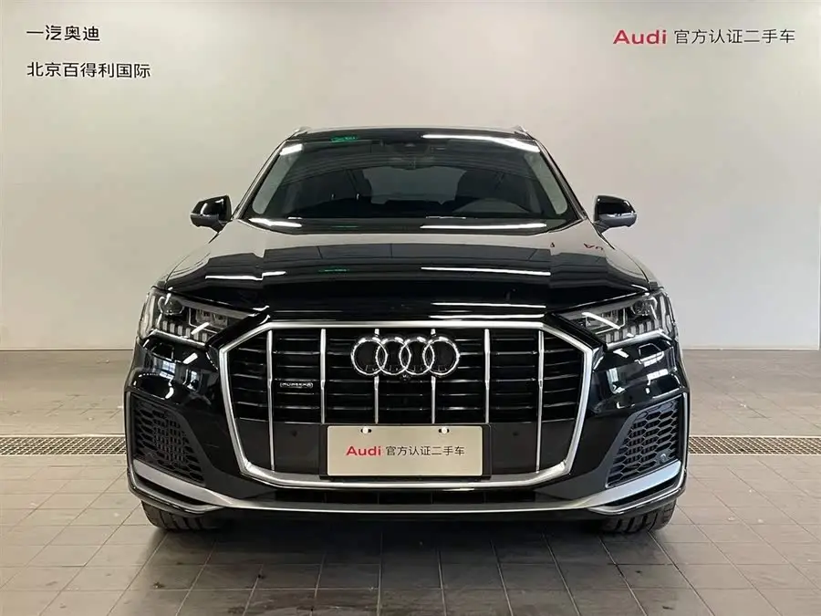 Audi Q7 2023 55 TFSI quattro S line Sport