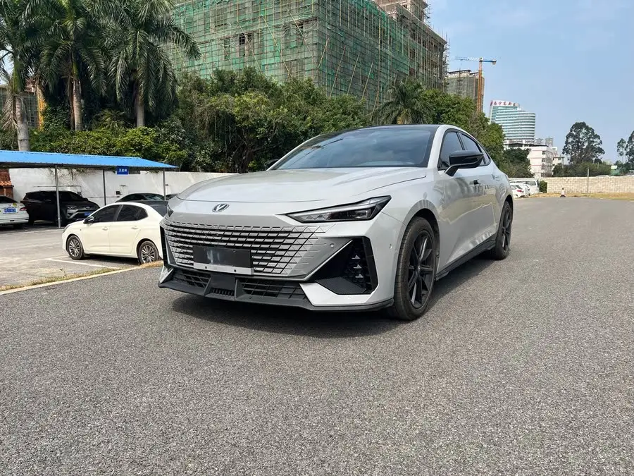 Changan UNI-V 2022 1.5T Premium