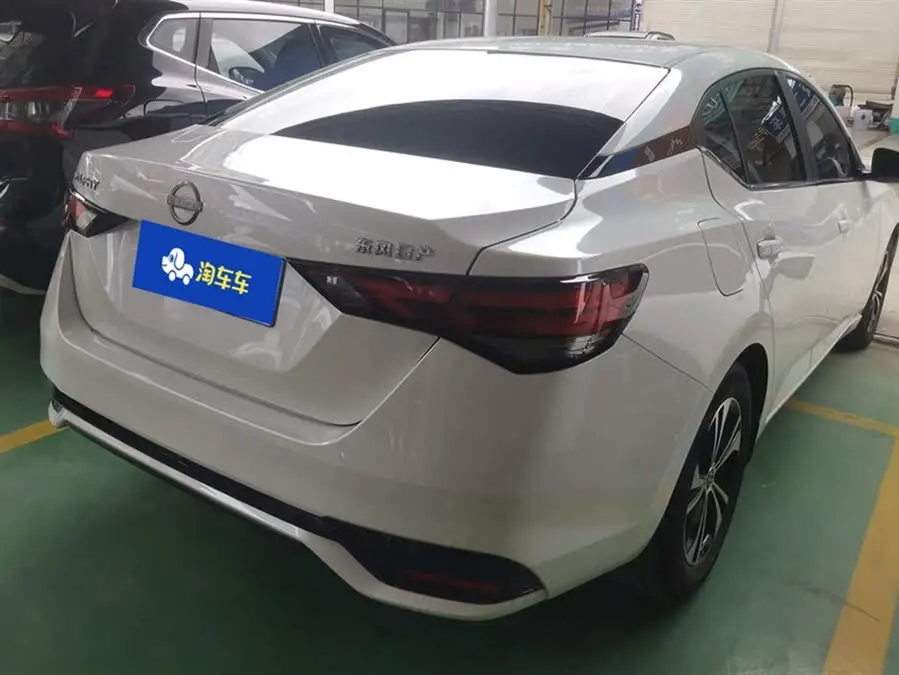 نيسان سيلفي 2023 1.6 لتر CVT إصدار استمتاع