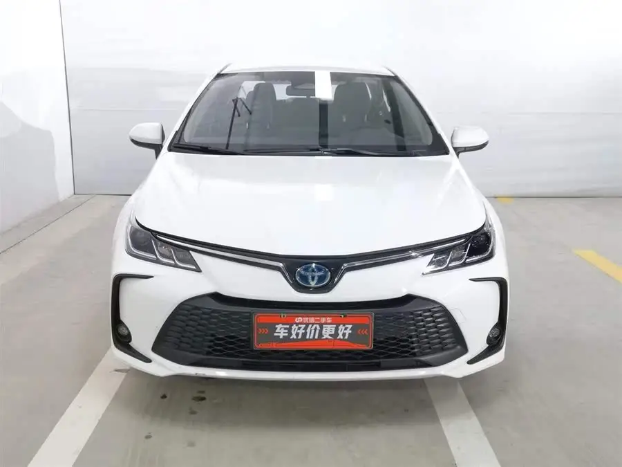 كورولا 2023 1.8 لتر هجينة كهربائية ذكية إصدار رائد