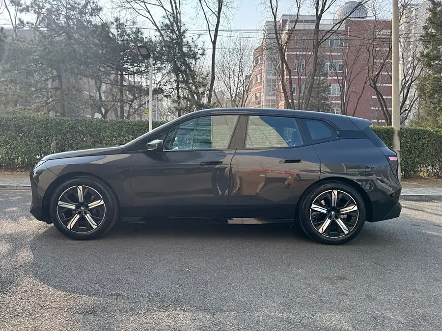 BMW iX 2022 xDrive40