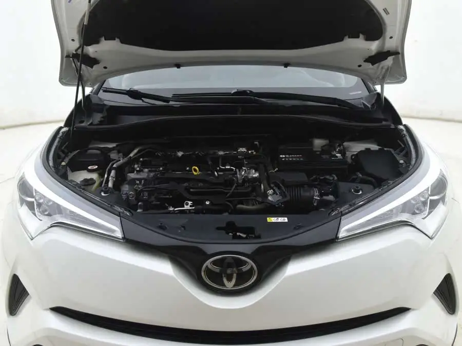 تويوتا C-HR 2020 2.0L النسخة الرائدة