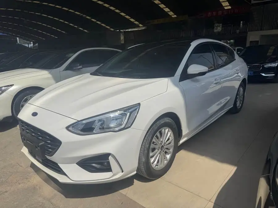 فورد فوكس 2020 سيدان إيكوبوست 180 أوتوماتيكي