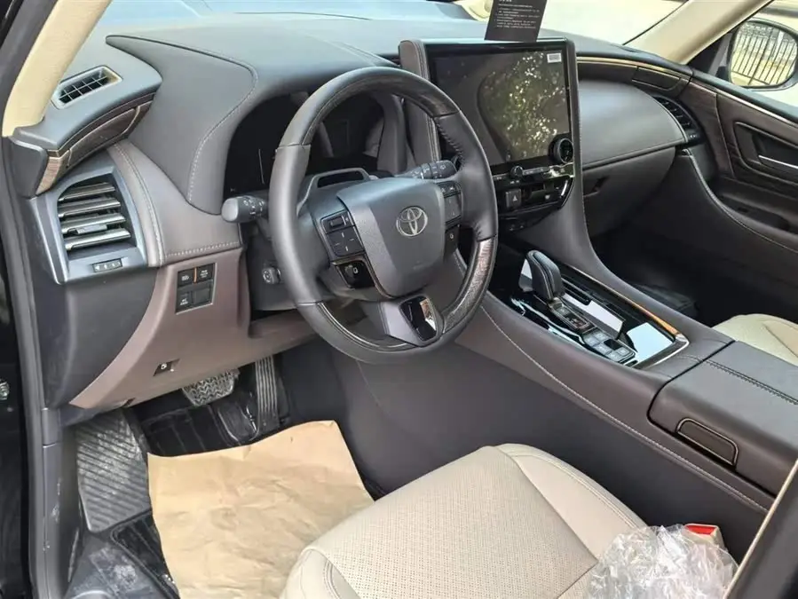 ألـفارد 2024 بنظام مزدوج 2.5 لتر إصدار متميز