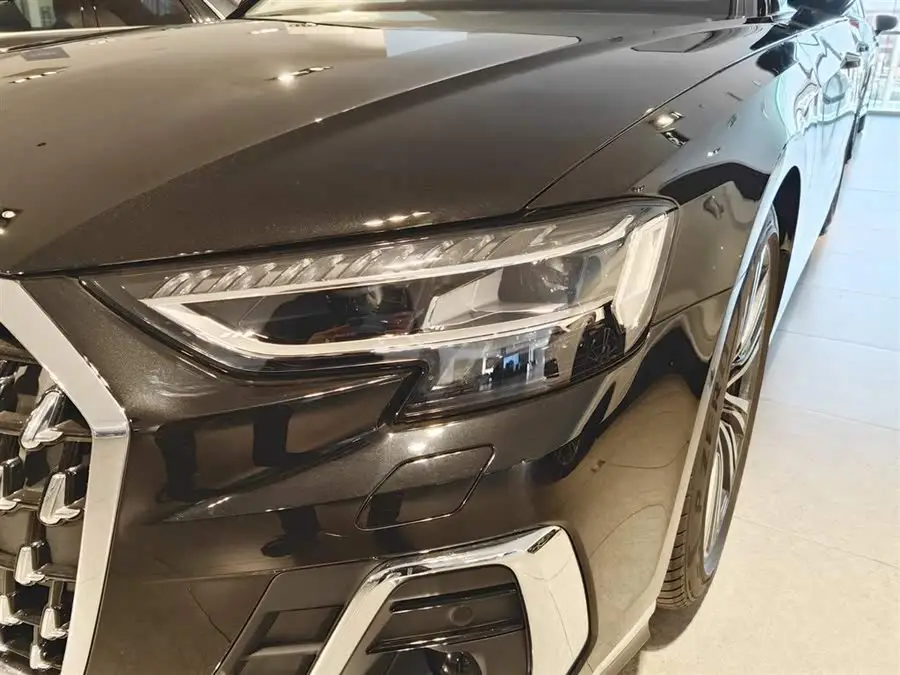 Audi A8 2024 A8L 45 TFSI quattro Luxury