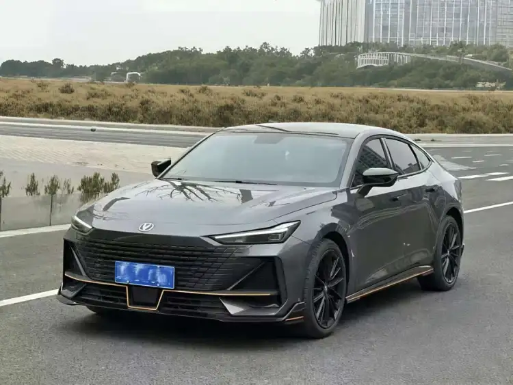 Changan UNI-V 2023 1.5T Sport Edition