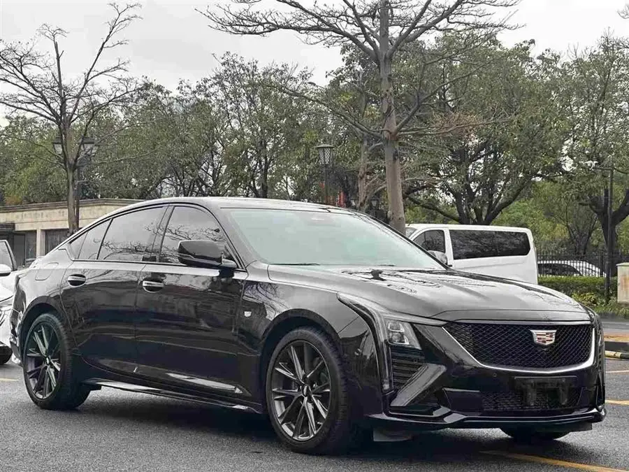 كاديلاك CT5 2024 28T بلاتينيوم