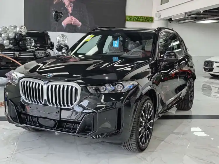 BMW X5 2023 xDrive 40Li M Sport Night Package