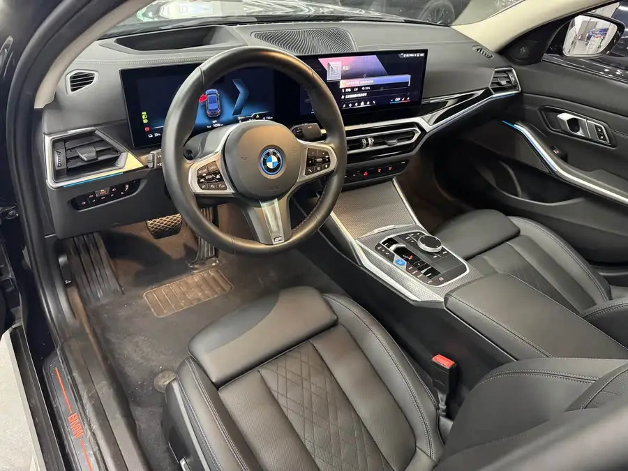 BMW i3 2023 eDrive 40 L Night Sport Package