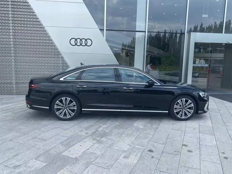 Audi A8 2024 A8L 45 TFSI quattro Luxury