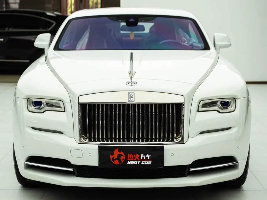 فانتوم 2018 طراز 6.6T القياسي