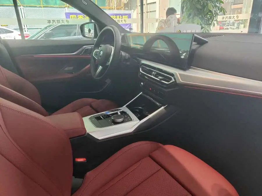 BMW i4 2023 eDrive40