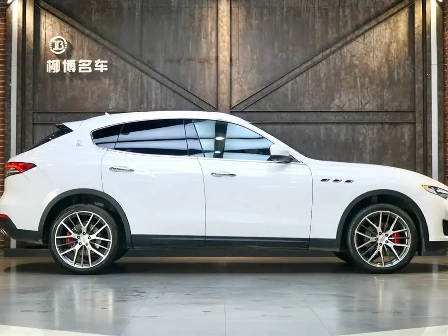 Levante 2021 3.0T Standard Version