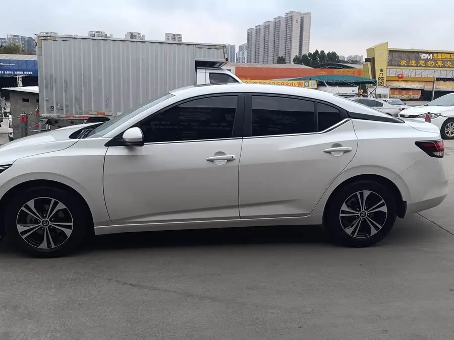 2022 نيسان سيلفي 1.6 لتر XL CVT نسخة استمتاع