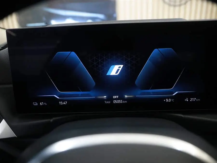 بي إم دبليو i3 2024 eDrive 40 L حزمة الليل