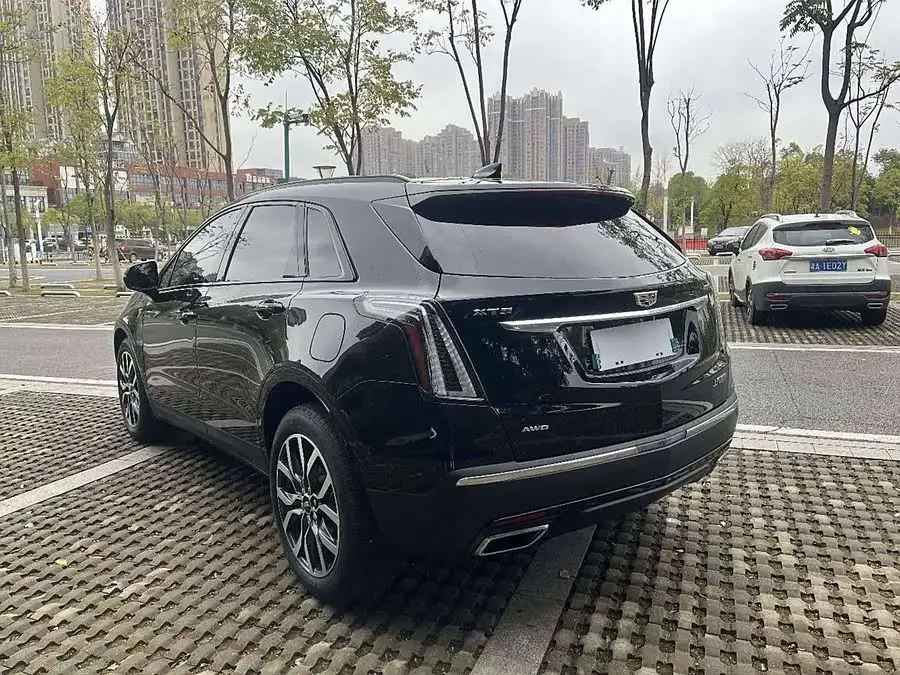 Cadillac XT5 2022 2.0T AWD Luxury (Hummingbird Edition)