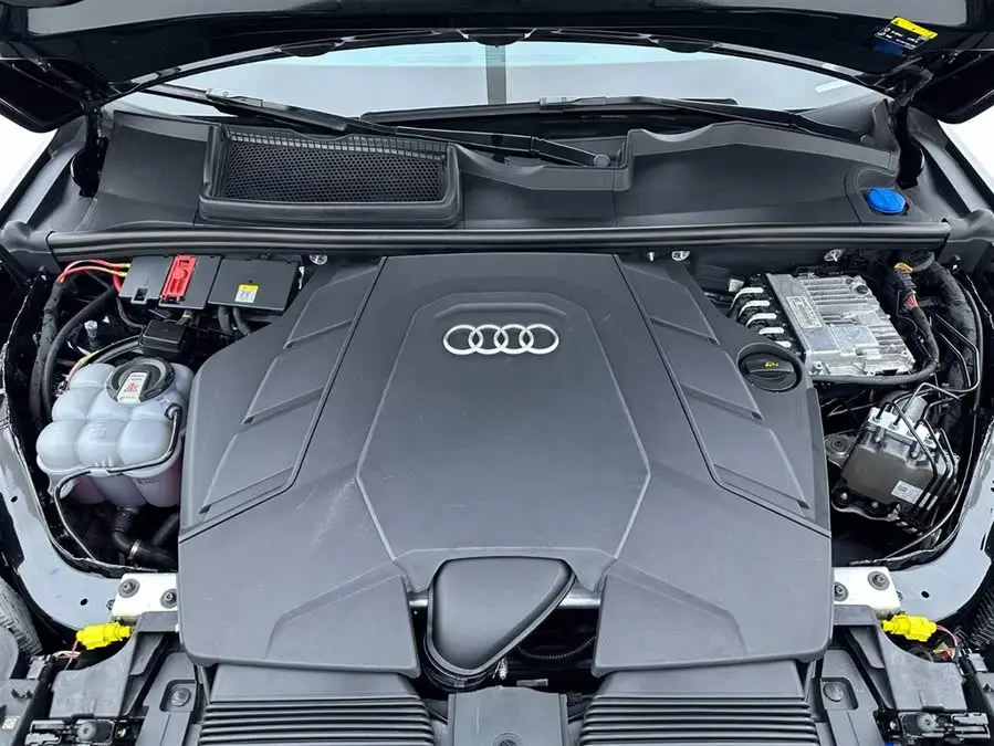 Audi Q7 2022 55 TFSI quattro S line Sport