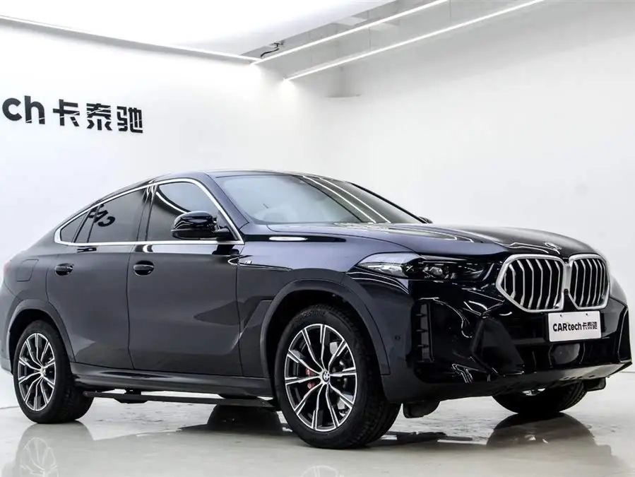 بي إم دبليو X6 2023 xDrive30i حزمة الرياضة M