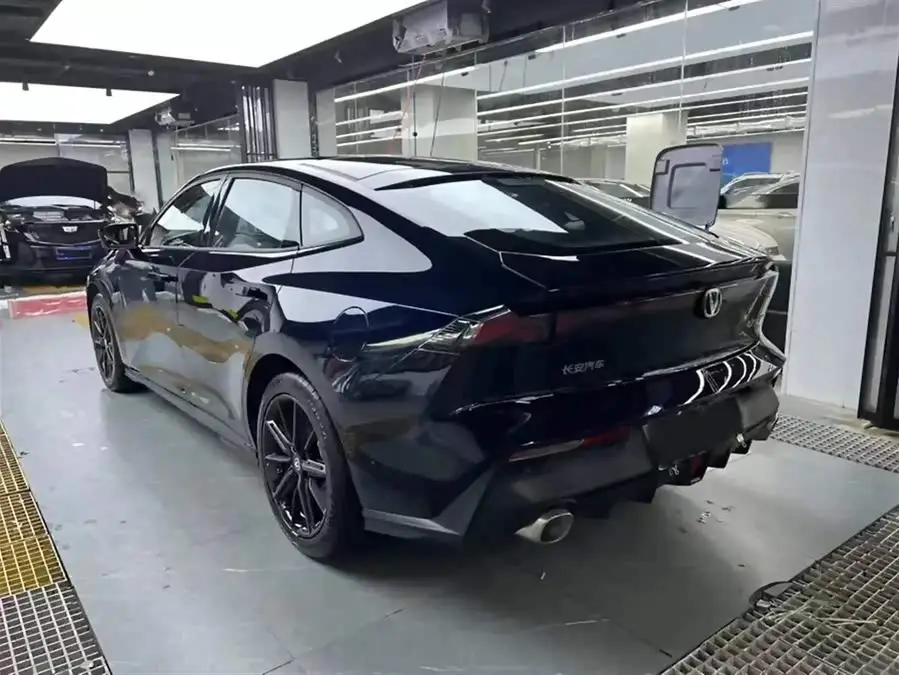 Changan UNI-V 2022 1.5T Premium