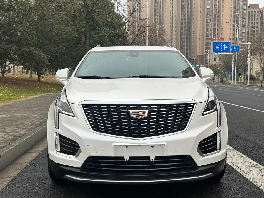 كاديلاك XT5 2020 طراز مُعدل 28T فاخر