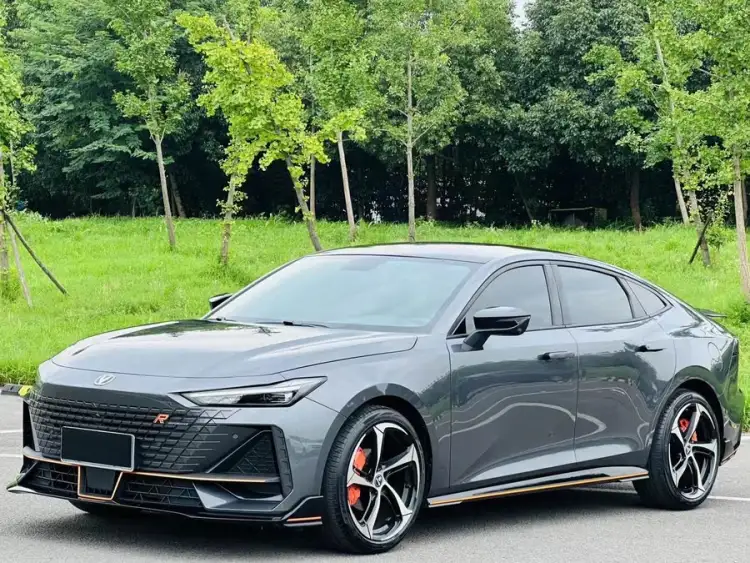 Changan UNI-V 2022 1.5T Sport Edition