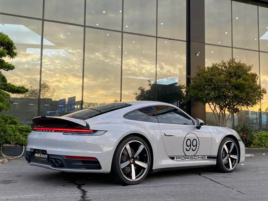 Porsche 911 2022 Carrera 3.0T