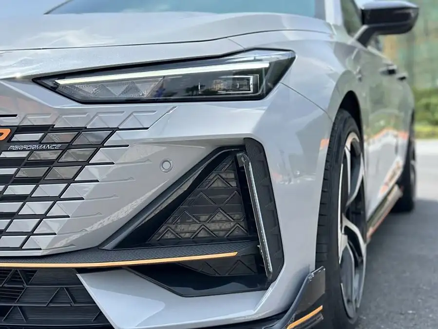 Changan UNI-V 2022 1.5T Sport Edition