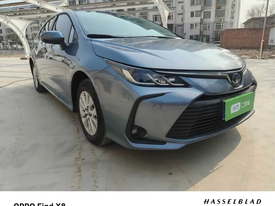 كورولا 2022 هايبرد 1.8 لتر E-CVT إصدار رائد