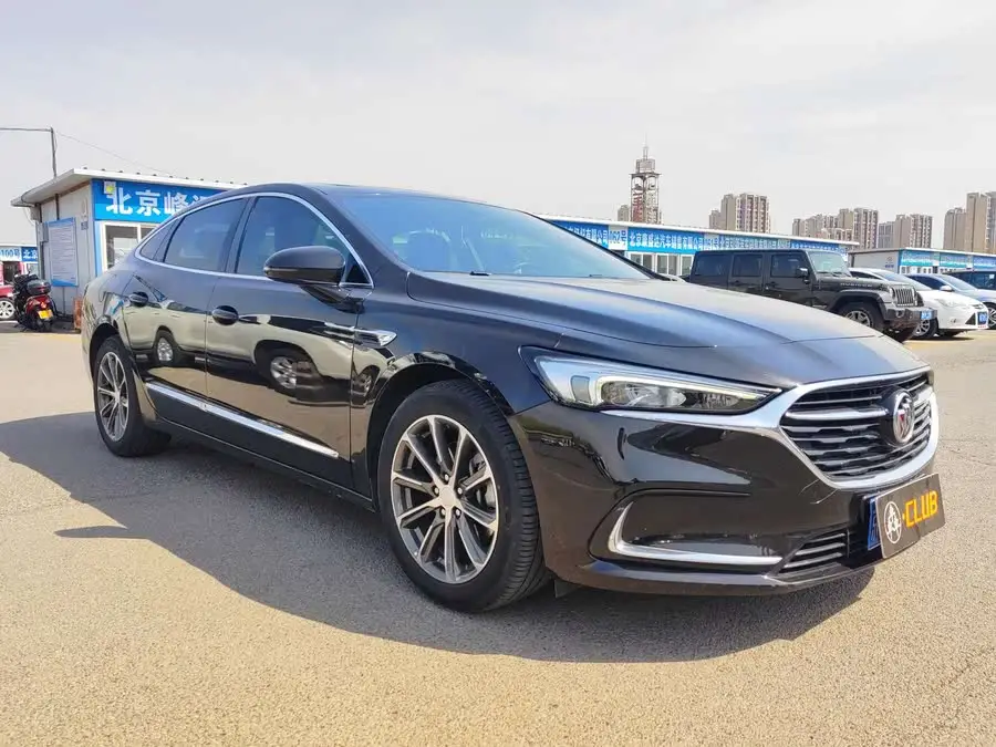 بيوك لاكروس 2020 652T فاخرة