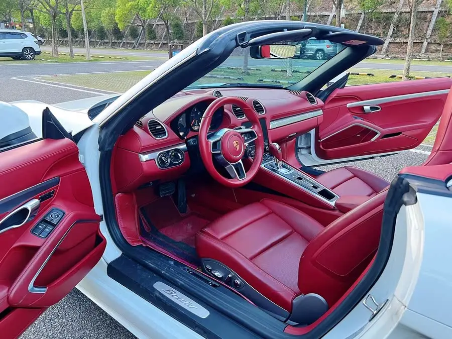 Porsche 718 2022 Boxster 2.0T