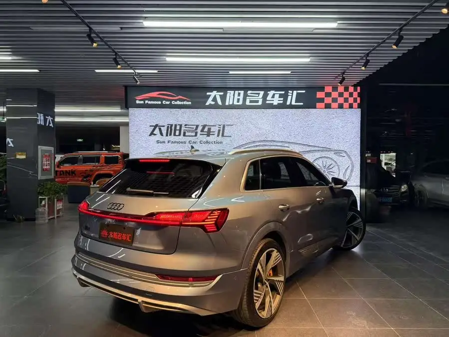 Audi e-tron 2021 Model 50 quattro Premium