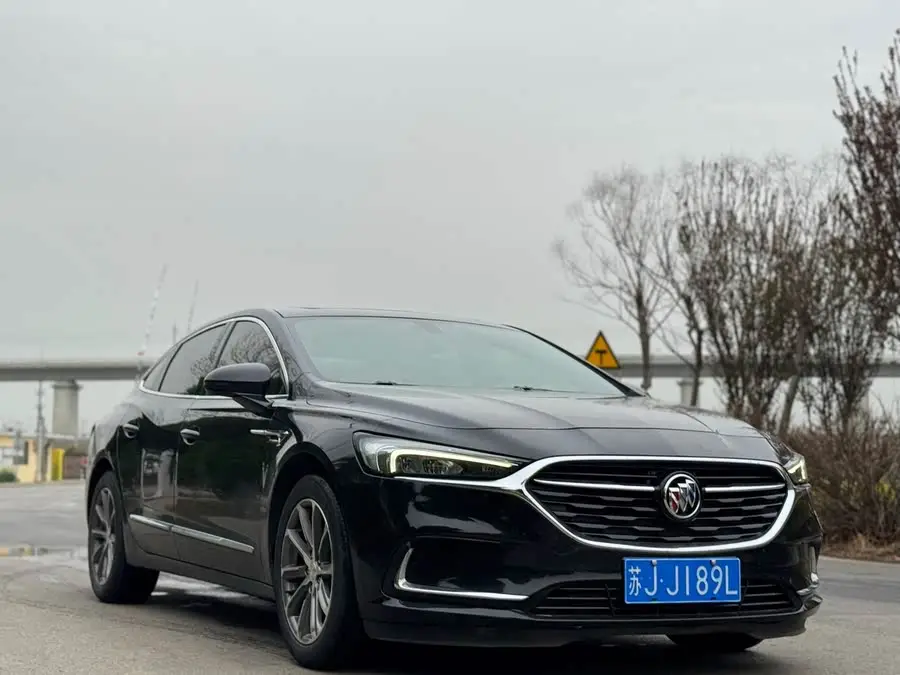 بيك 2021 652T الفاخرة