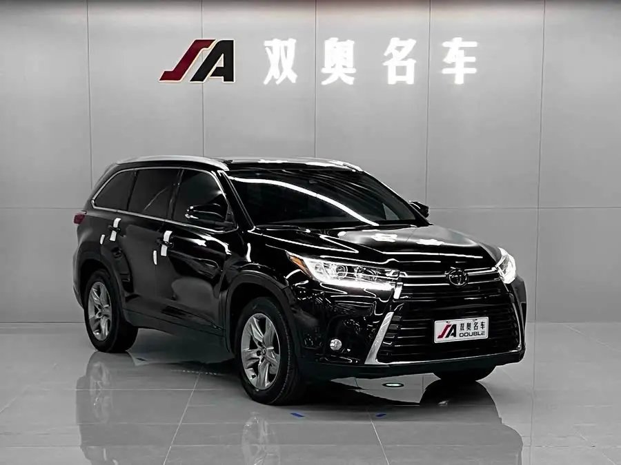 2021 هايلاندر 2.0T دفع رباعي فئة متميزة 7 مقاعد