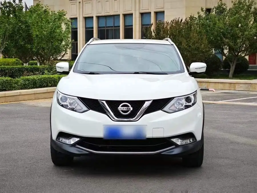 نيسان إكس-تريل 2019 2.0 لتر CVT النسخة الذكية