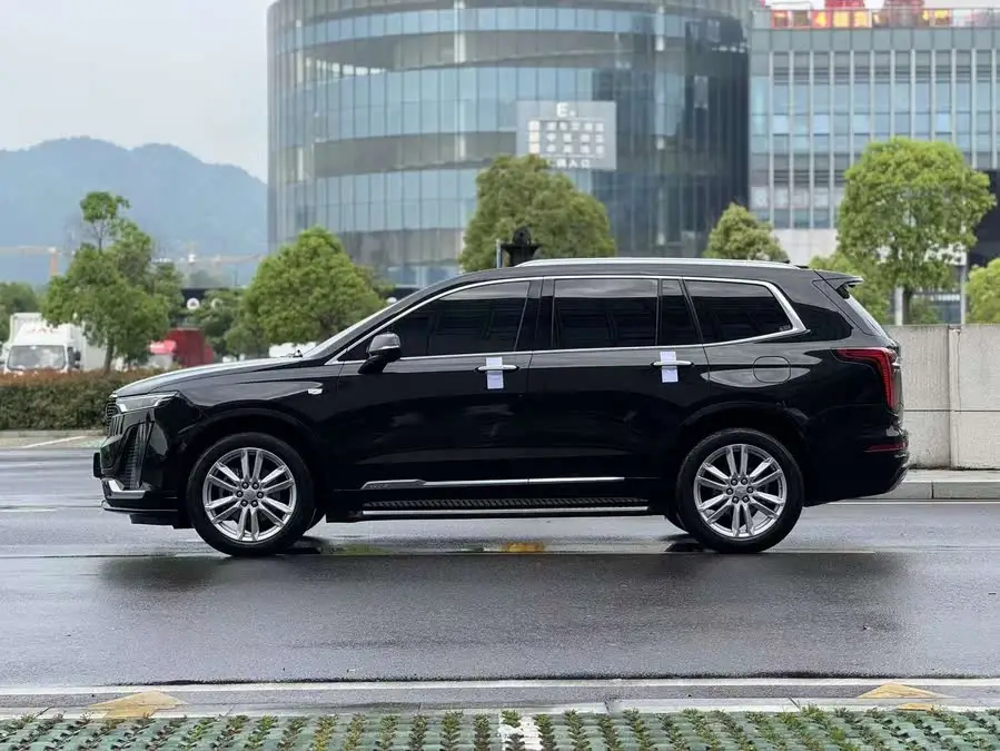 كاديلاك XT6 2022 2.0T سبعة مقاعد دفع رباعي فاخر