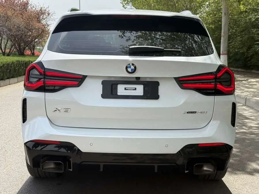 BMW X3 2022 xDrive30i Leading Model M Night Package