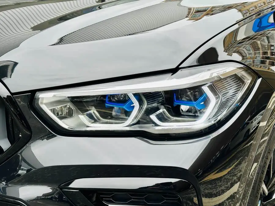 بي إم دبليو X6 2022 طراز تحديث II xDrive40i الفاخر حزمة M الرياضية
