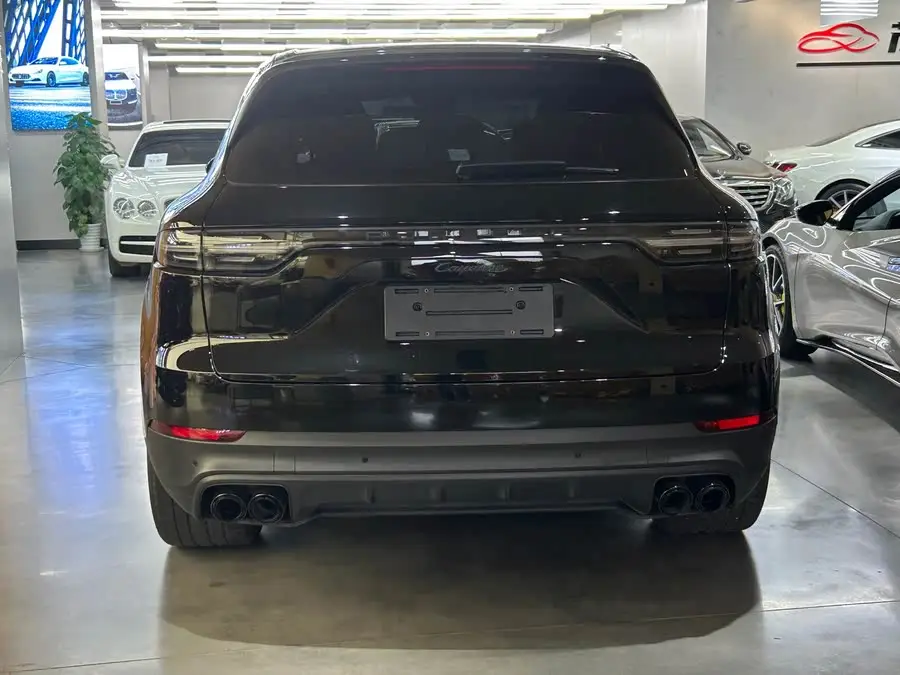 2023 Cayenne 3.0T Platinum Edition