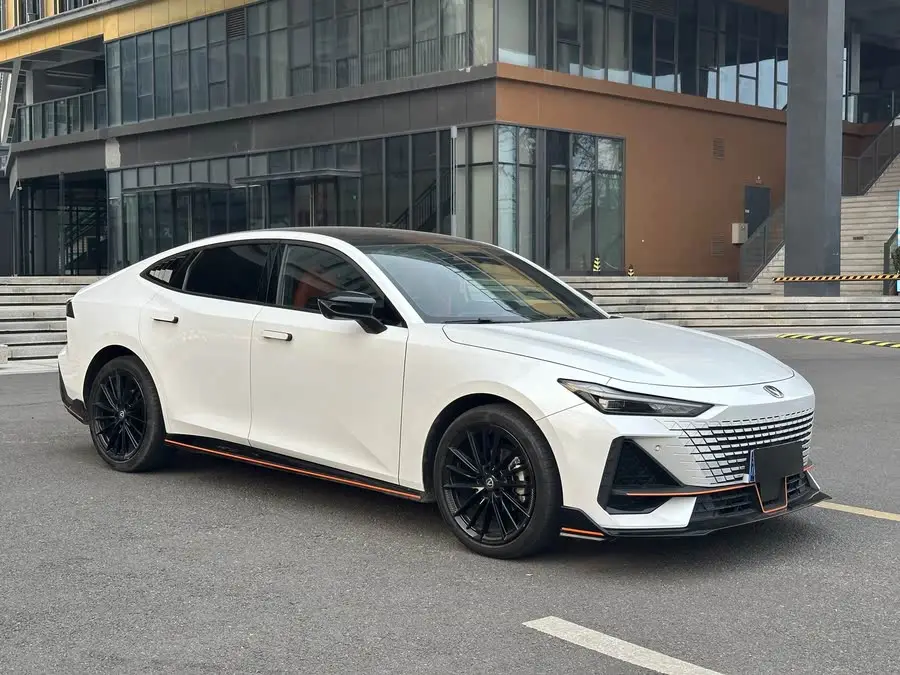 Changan UNI-V 2023 1.5T Sport Version