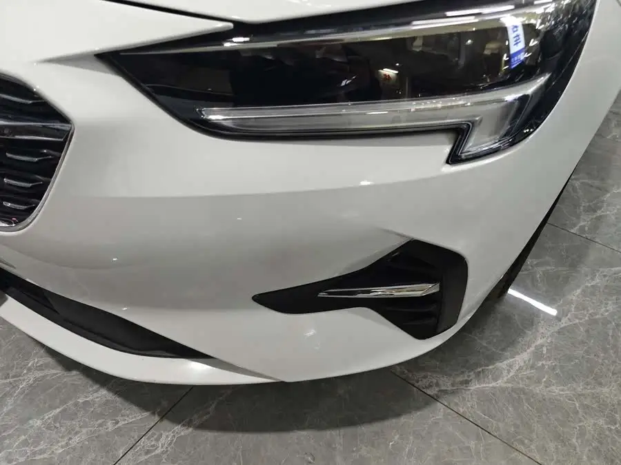 بيوك ريجال 2022 552T الذكية