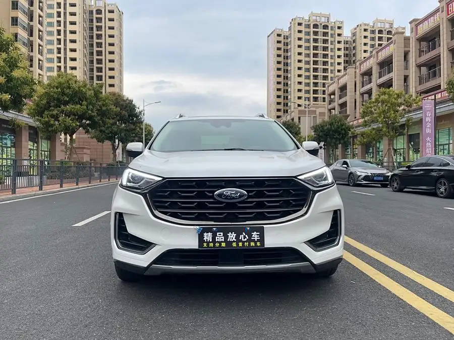 2021 Ford Edge PLUS EcoBoost 245 2WD High-end Model 7-seater