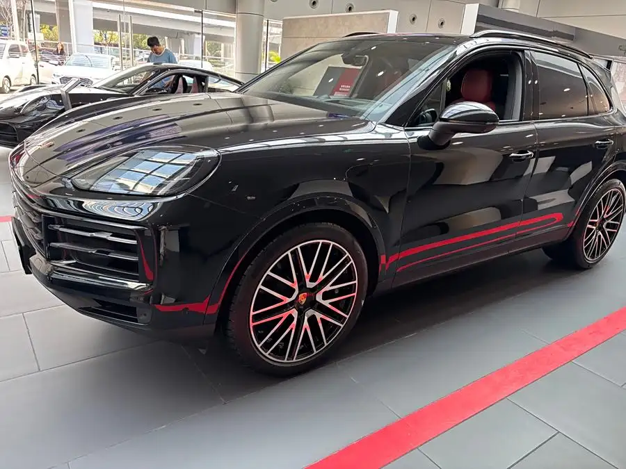 Cayenne 2025 Model Cayenne 3.0T