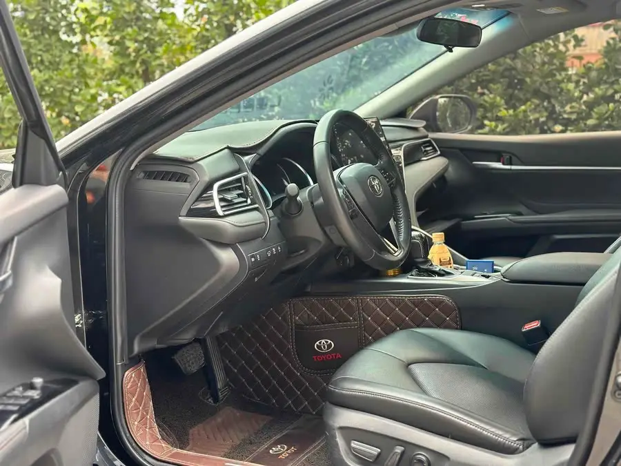 Camry 2021 2.0G Luxury Edition