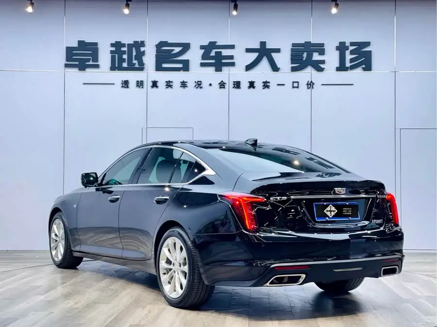 كاديلاك CT5 2023 28T فاخرة (النسخة القياسية)