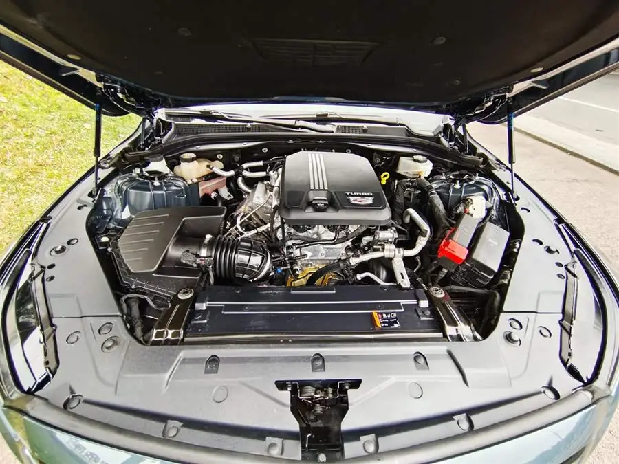 كاديلاك CT5 2021 28T الفاخرة