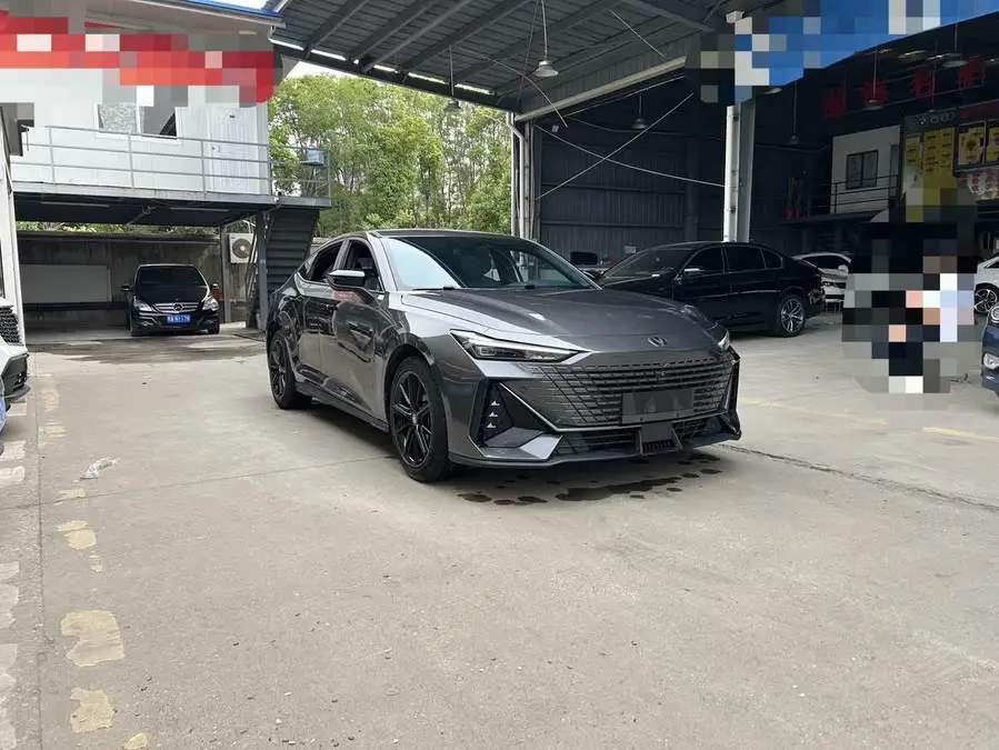 Changan UNI-V 2022 1.5T Excellence