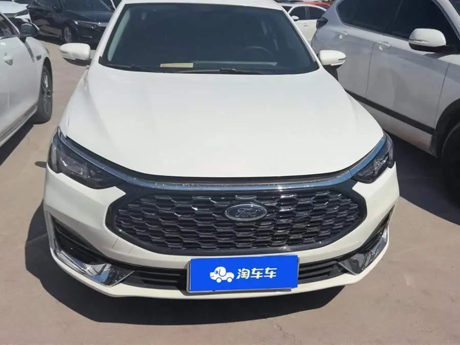 Ford Focus 2021 1.5L Automatic Diamond Edition